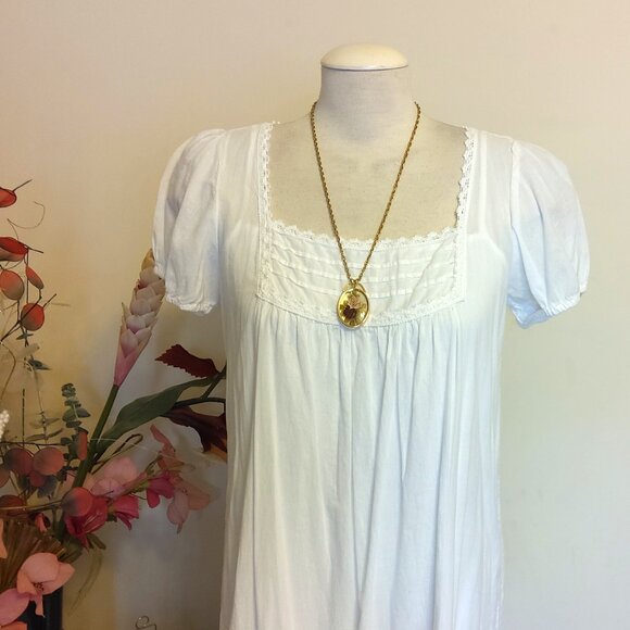 Vintage Rose Pink Burgundy Flower Oval Pendant VTG Gold Tone Floral Necklace - Picture 10 of 11